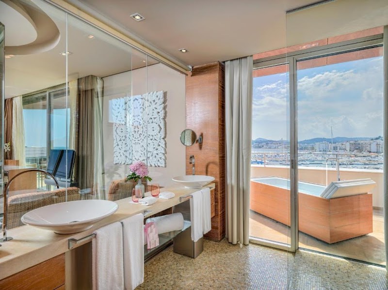 Aguas de Ibiza Grand Luxe Hotel photo 4