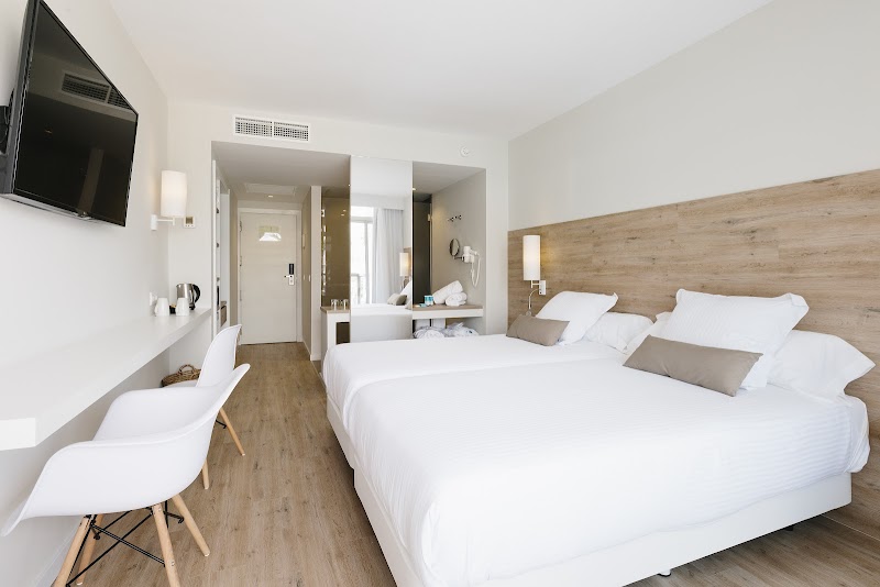 Alua Ibiza photo 2