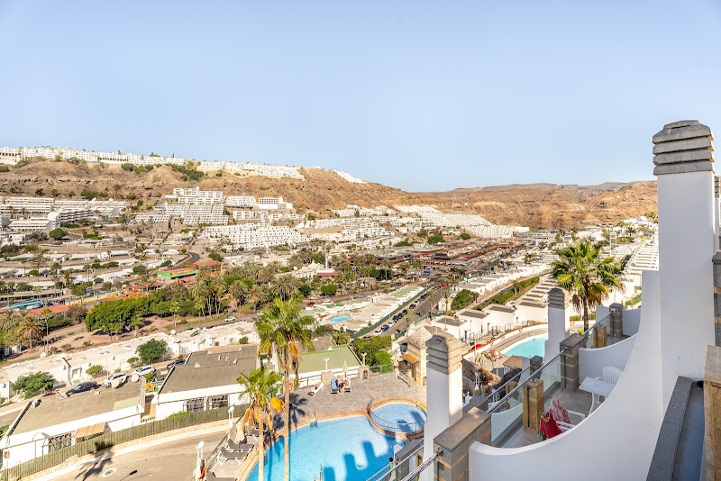 Apartamentos Cabau Cala Nova