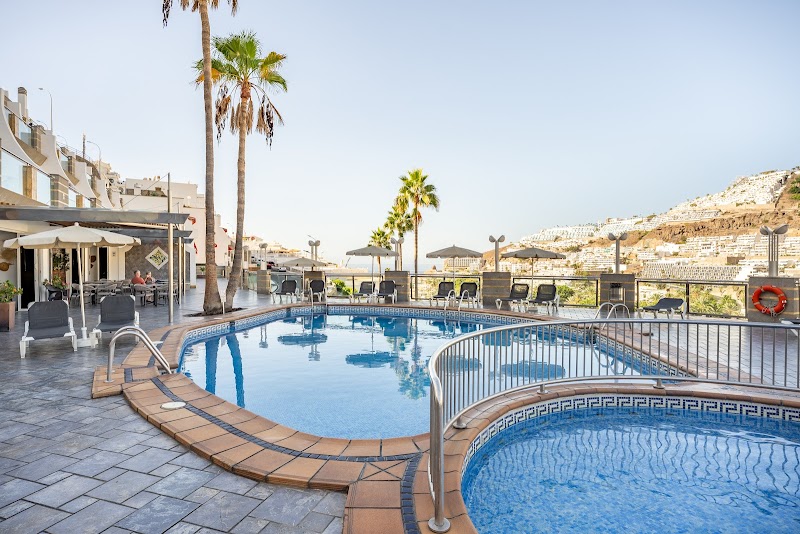 Apartamentos Cabau Cala Nova photo 4