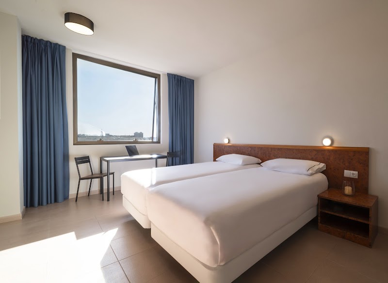 Apartamentos Hesperia Barcelona Sant Joan photo 2