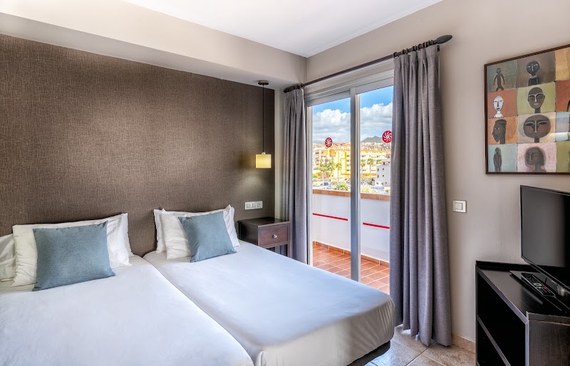 Apartamentos HG Tenerife Sur photo 2