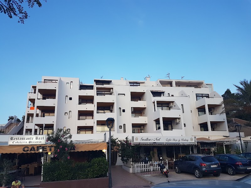 Apartments del Rey photo 10