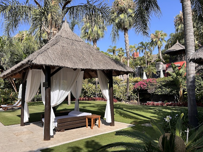 Asia Gardens Hotel & Thai Spa, a Royal Hideaway Hotel