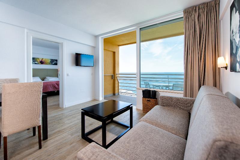 Atlantic Holiday Hotel photo 6
