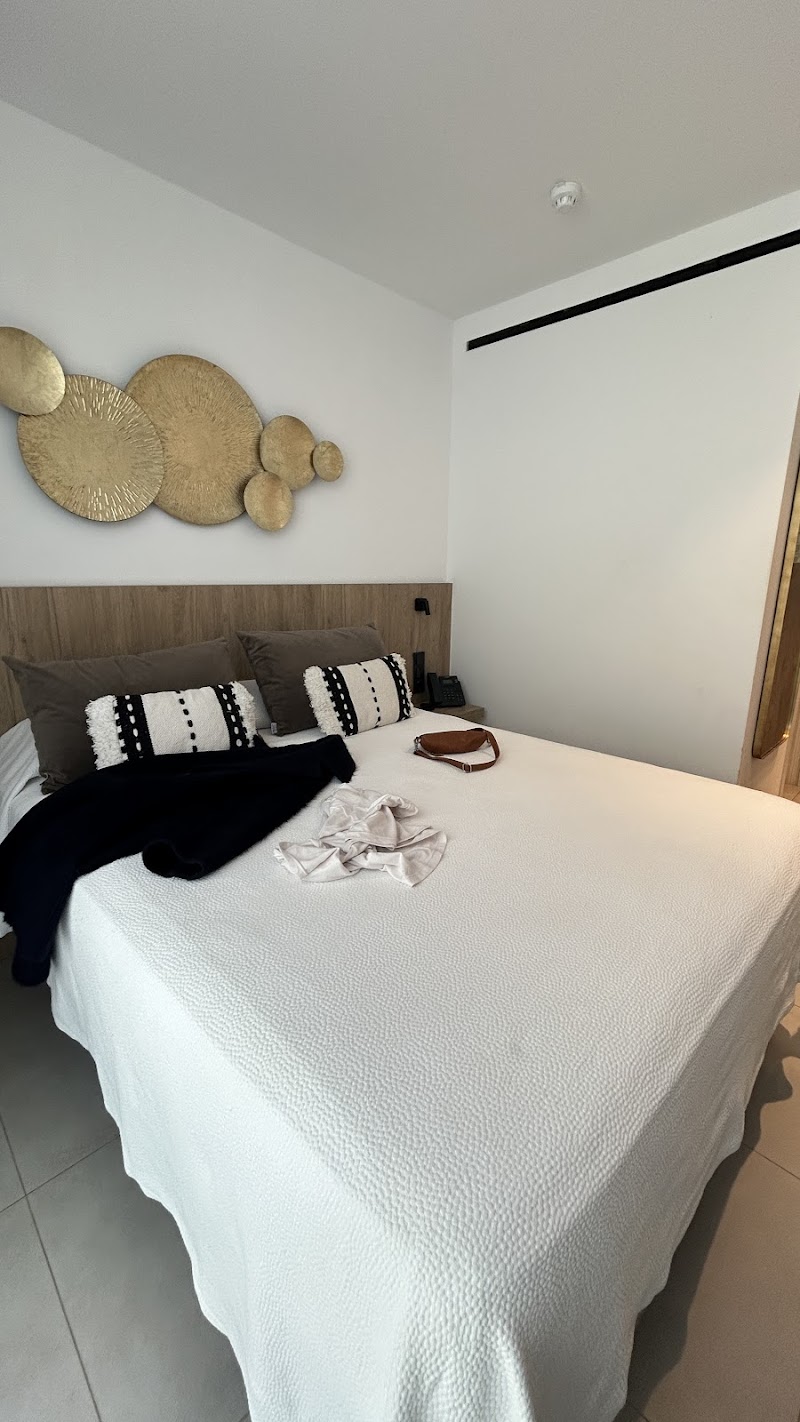 azuLine Hotel M photo 9