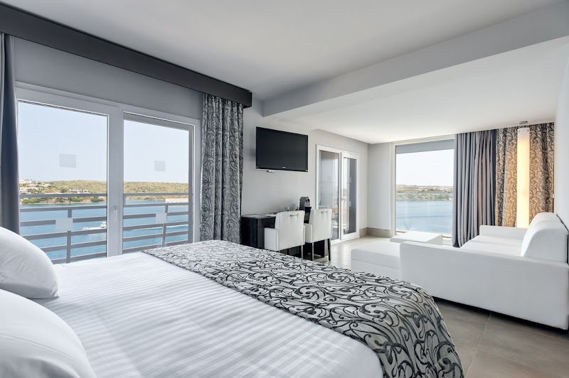 Barcelo Hamilton Menorca - Adults Only photo 2