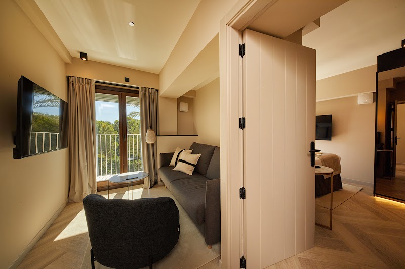 Belle Marivent Mediterranean Petit Hotel photo 6