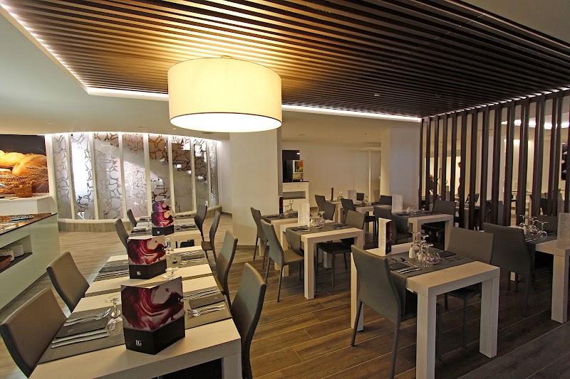 BG Hotel Pamplona photo 8