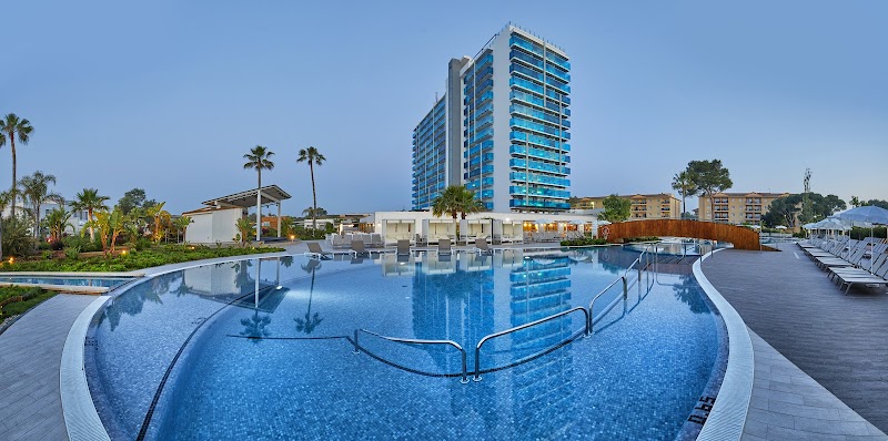 BG Tonga Tower Design Hotel & Suites