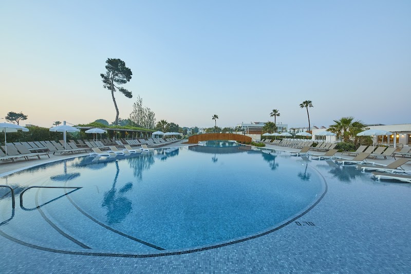 BG Tonga Tower Design Hotel & Suites photo 7