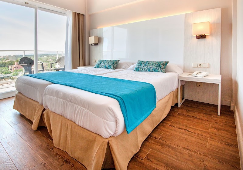 BLUESEA Cala Millor photo 8