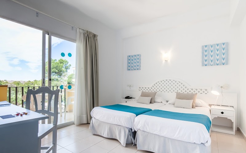 BLUESEA Costa Verde photo 2