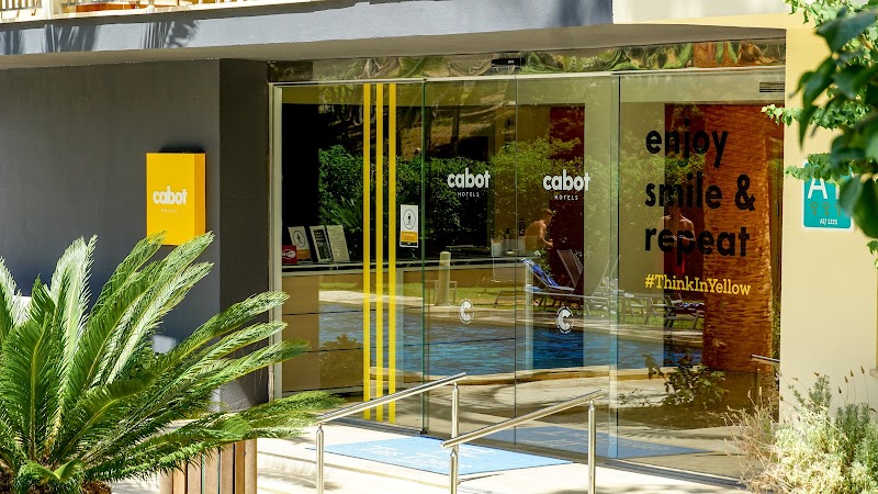 Cabot Tres Torres Apartments photo 5