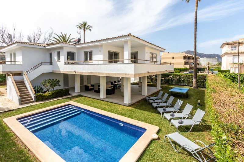 Cabot Villa Sa Sini