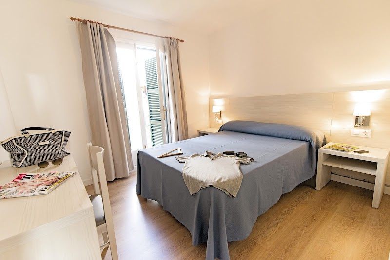 Cala Blanca Apartments photo 2