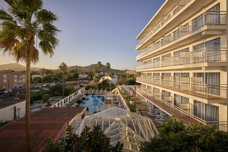 Catalonia Del Mar - Adults Only