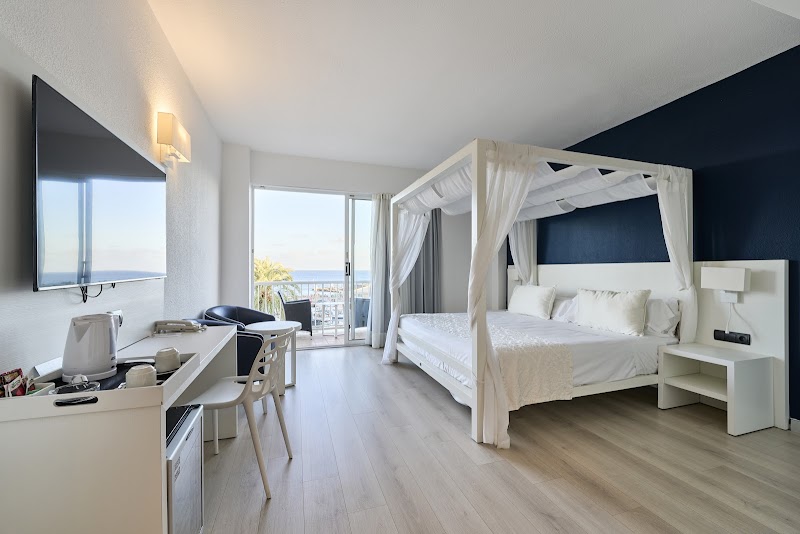 Catalonia Del Mar - Adults Only photo 2
