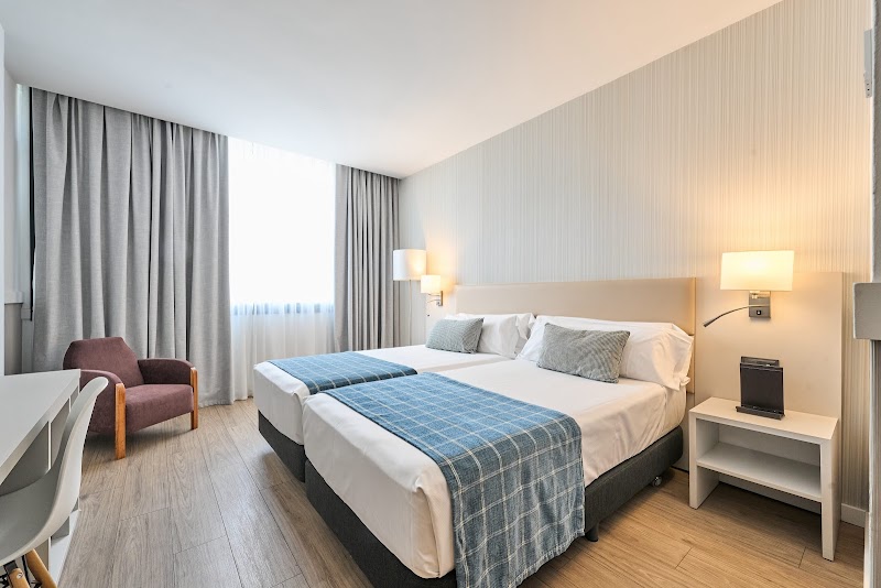 Catalonia Gran Hotel Verdi photo 5