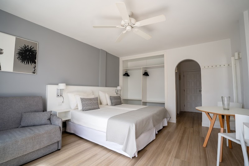 Apartments Coral California photo 2