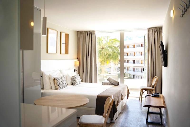 Coral Ocean View photo 2