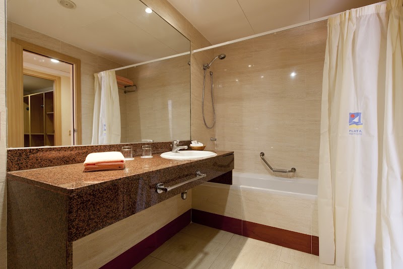 Diverhotel Roquetas photo 4