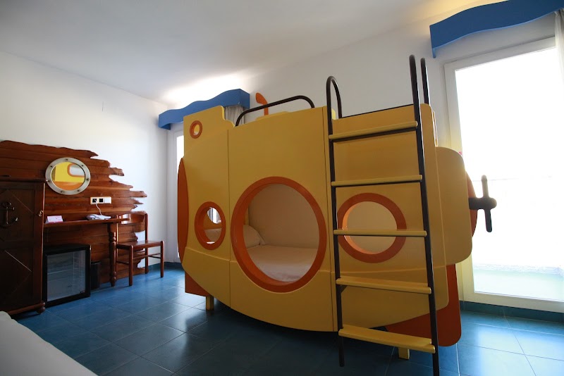 Diverhotel Roquetas photo 9