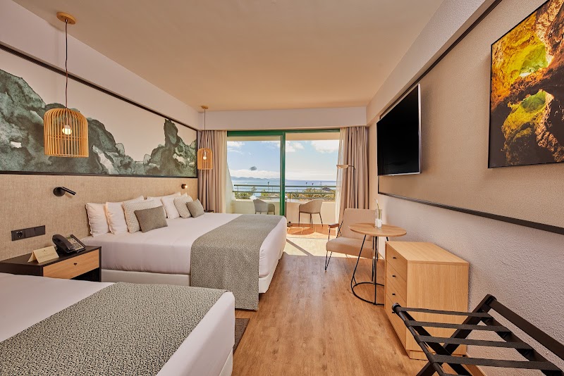 Dreams Lanzarote Playa Dorada Resort & Spa photo 2