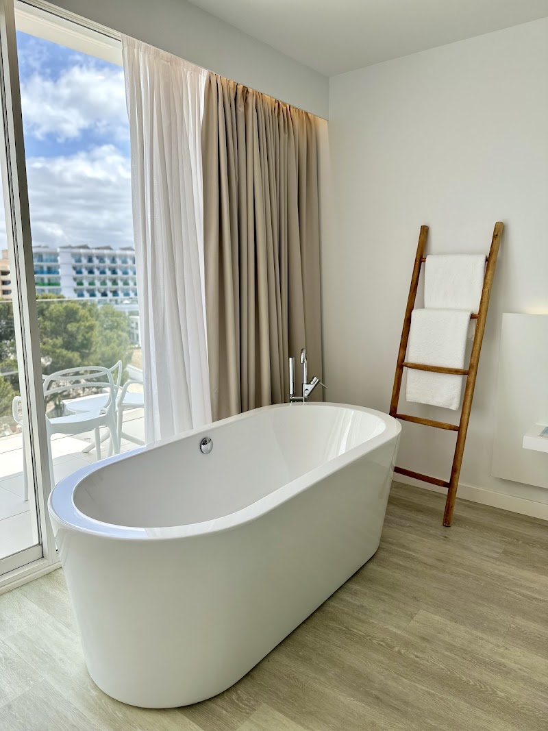 Els Pins Resort & Spa photo 4