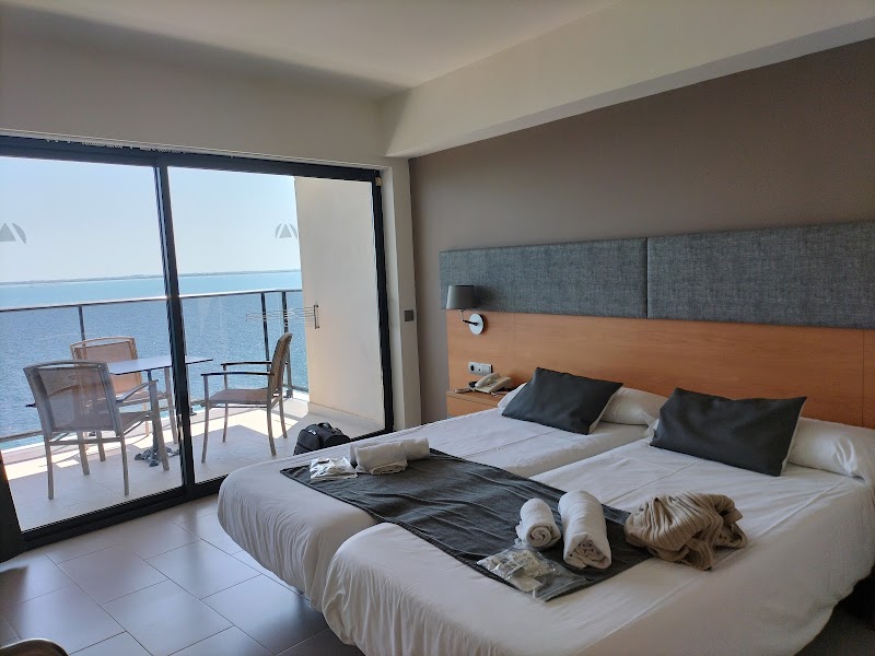 Fergus Cap Roig photo 2