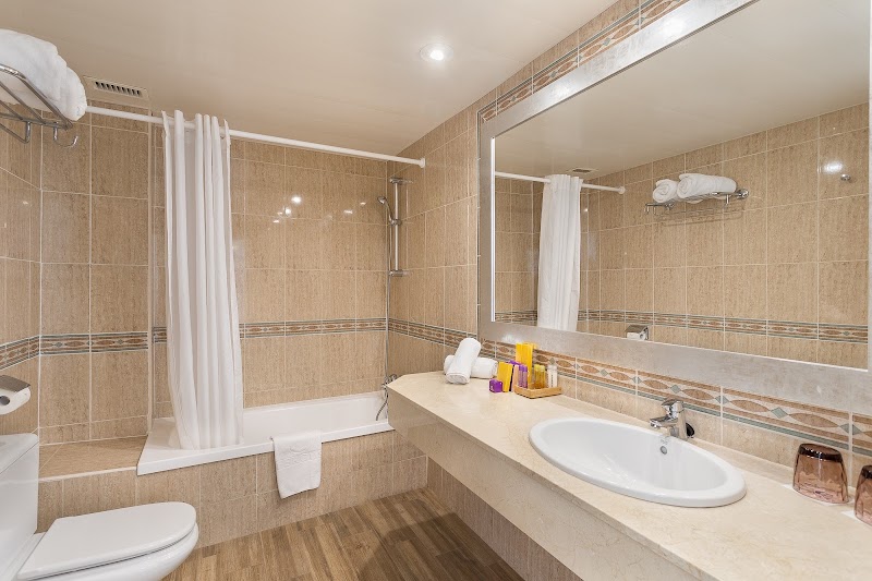 FERGUS Style Cala Blanca Suites photo 4