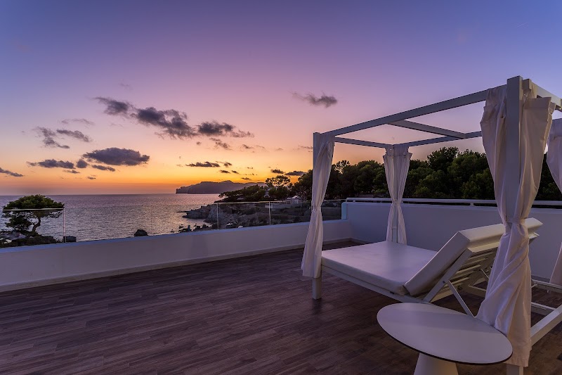 FERGUS Style Cala Blanca Suites photo 8