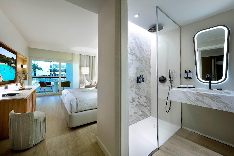 Grand Palladium Palace Ibiza Resort & Spa photo 6