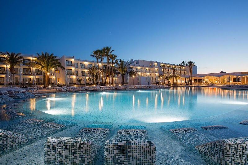 Grand Palladium White Island Resort & Spa photo 1