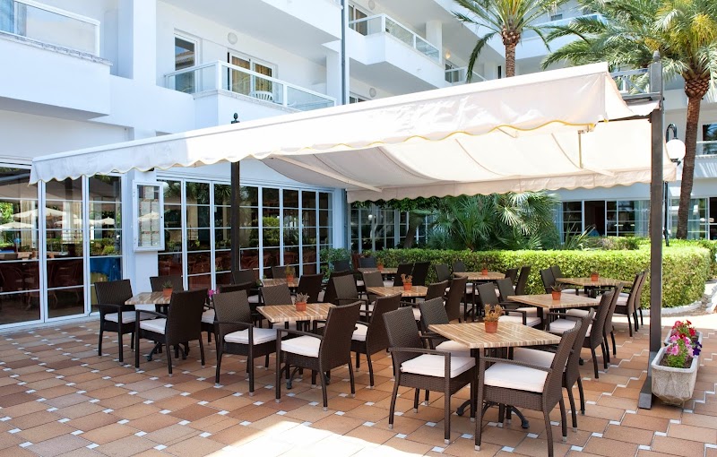 Grupotel Alcudia Suite photo 6