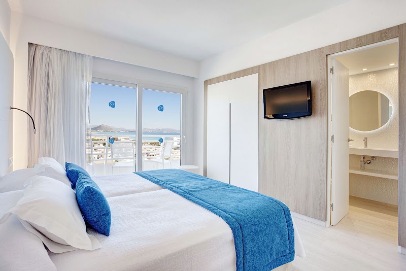 Grupotel Farrutx photo 2