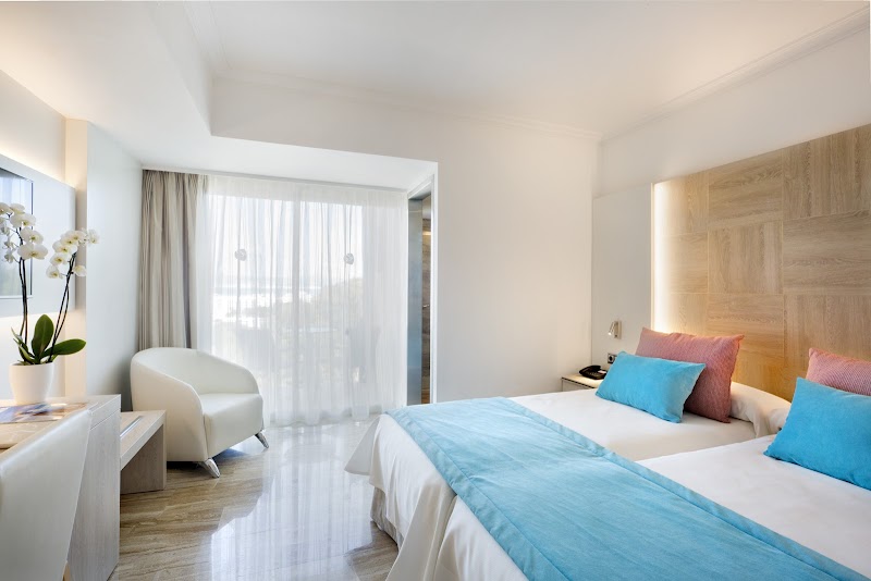 Grupotel Orient photo 2
