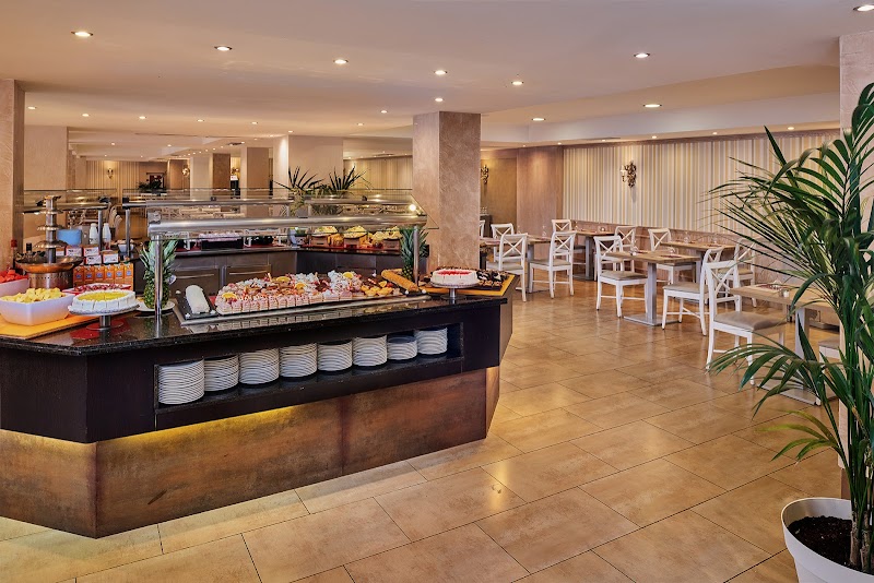 Grupotel Orient photo 7