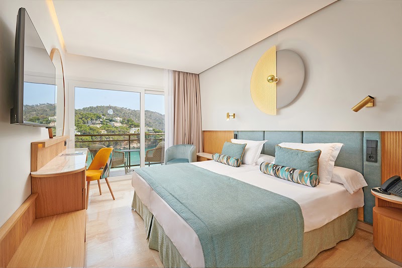 Grupotel Playa Camp de Mar photo 2
