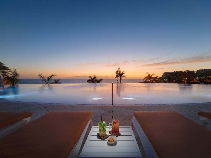 H10 Atlantic Sunset Horizons Collection photo 5