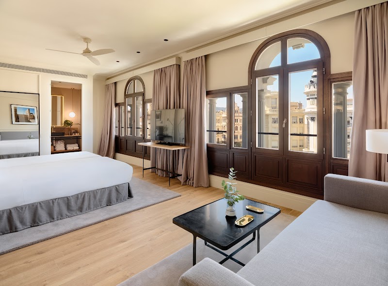 H10 Palacio Colomera photo 2