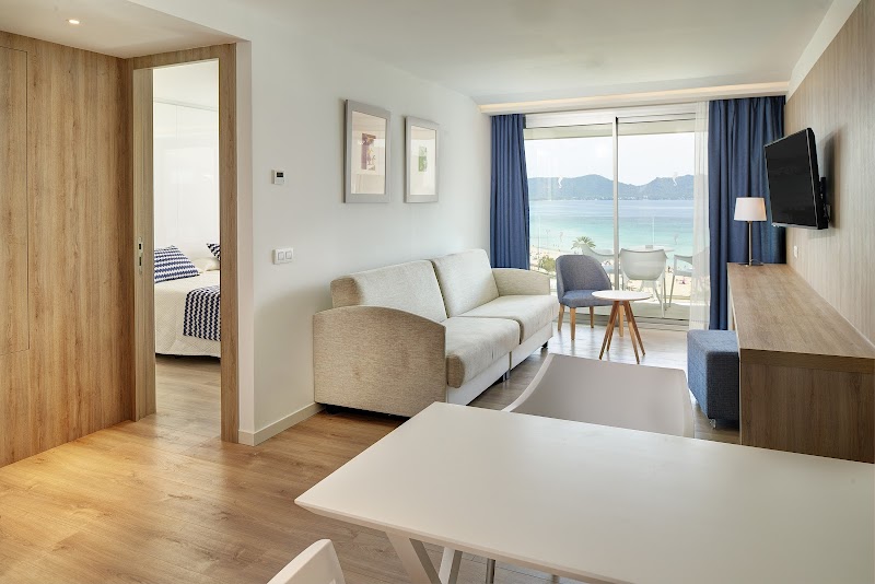 Hipotels Bahia Cala Millor photo 5