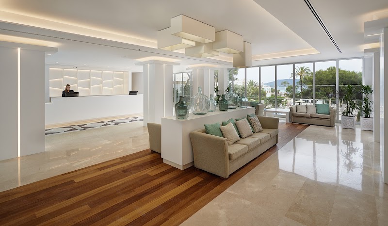 Hipotels Bahia Cala Millor photo 6