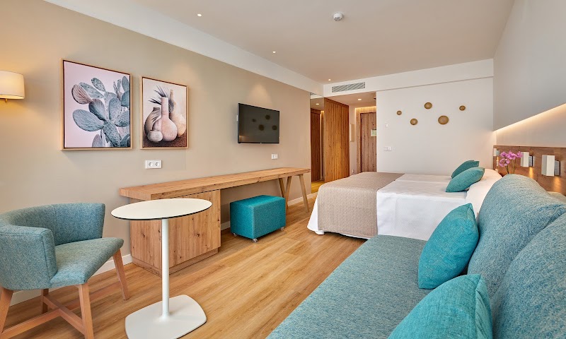 Hipotels Mediterraneo Club photo 8