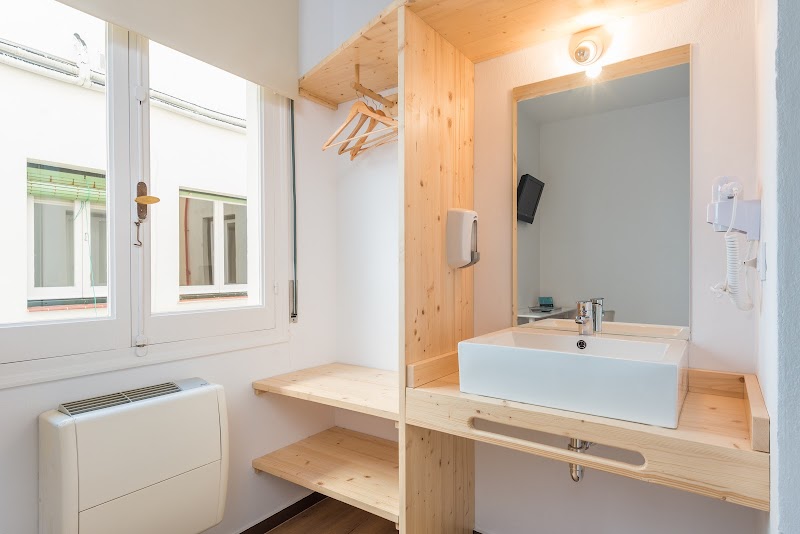 Hostal Jume - Urban Rooms photo 9