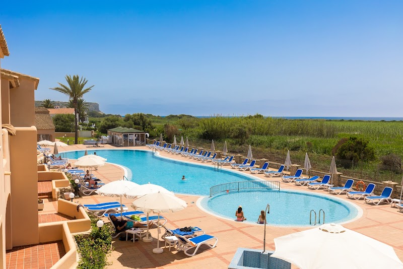 Hotel Arenas de Son Bou photo 3