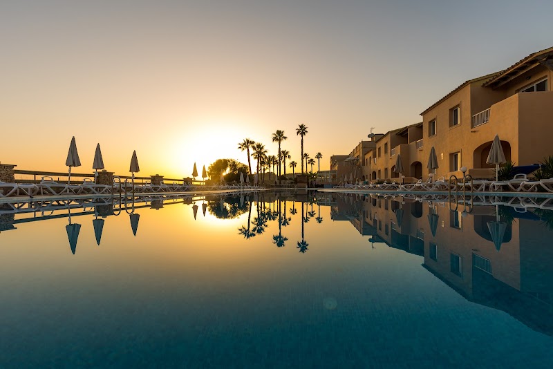 Hotel Arenas de Son Bou photo 9