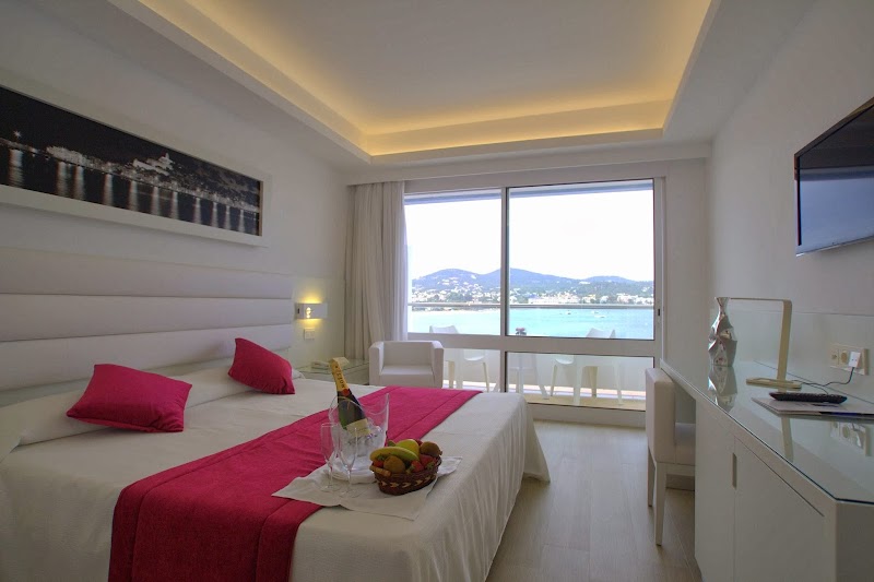 Hotel Argos photo 2