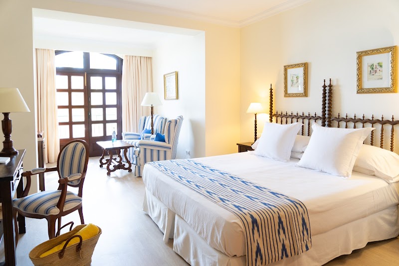 Hotel BonSol Resort & Spa photo 2