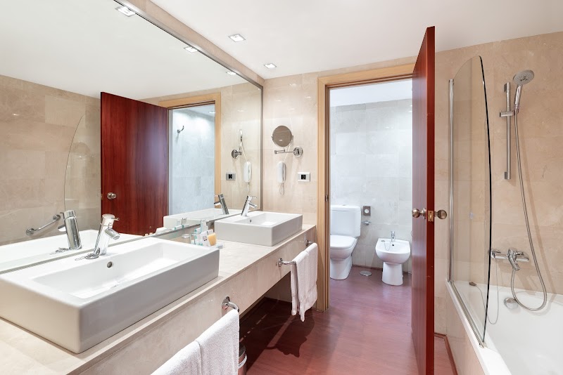Hotel Cristina by Tigotan photo 4